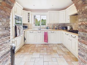 Kitchen- click for photo gallery